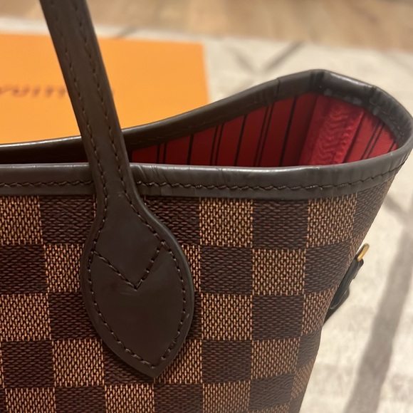 Louis Vuitton Neverfull MM - Picture 2 of 14